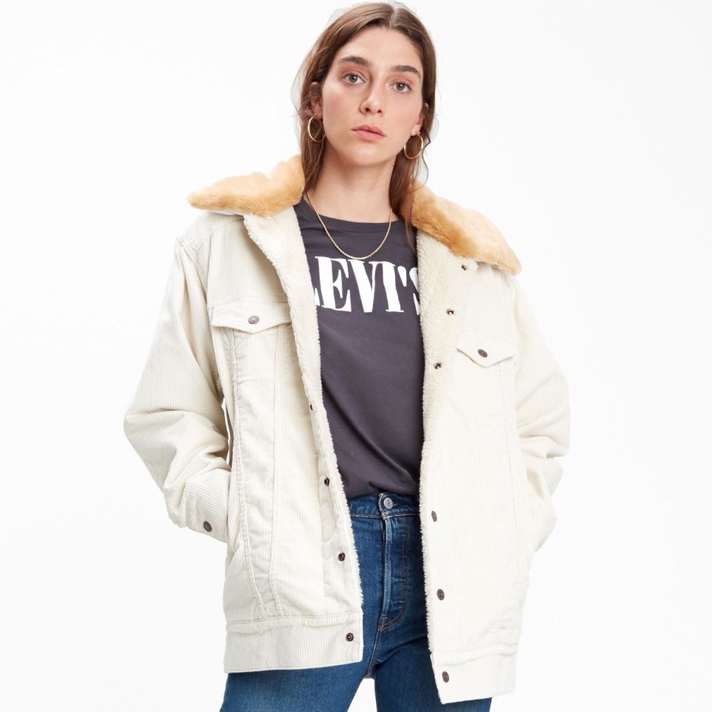 NWT Levi’s Faux Fur Corduroy Trucker Jacket - Picture 3 of 6